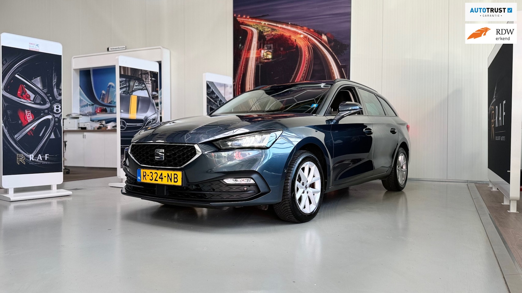 SEAT Leon Sportstourer - 1.0 TSI Style Business Intense 1.0 TSI Style Business Intense, Trekhaak,Careplay, - AutoWereld.nl