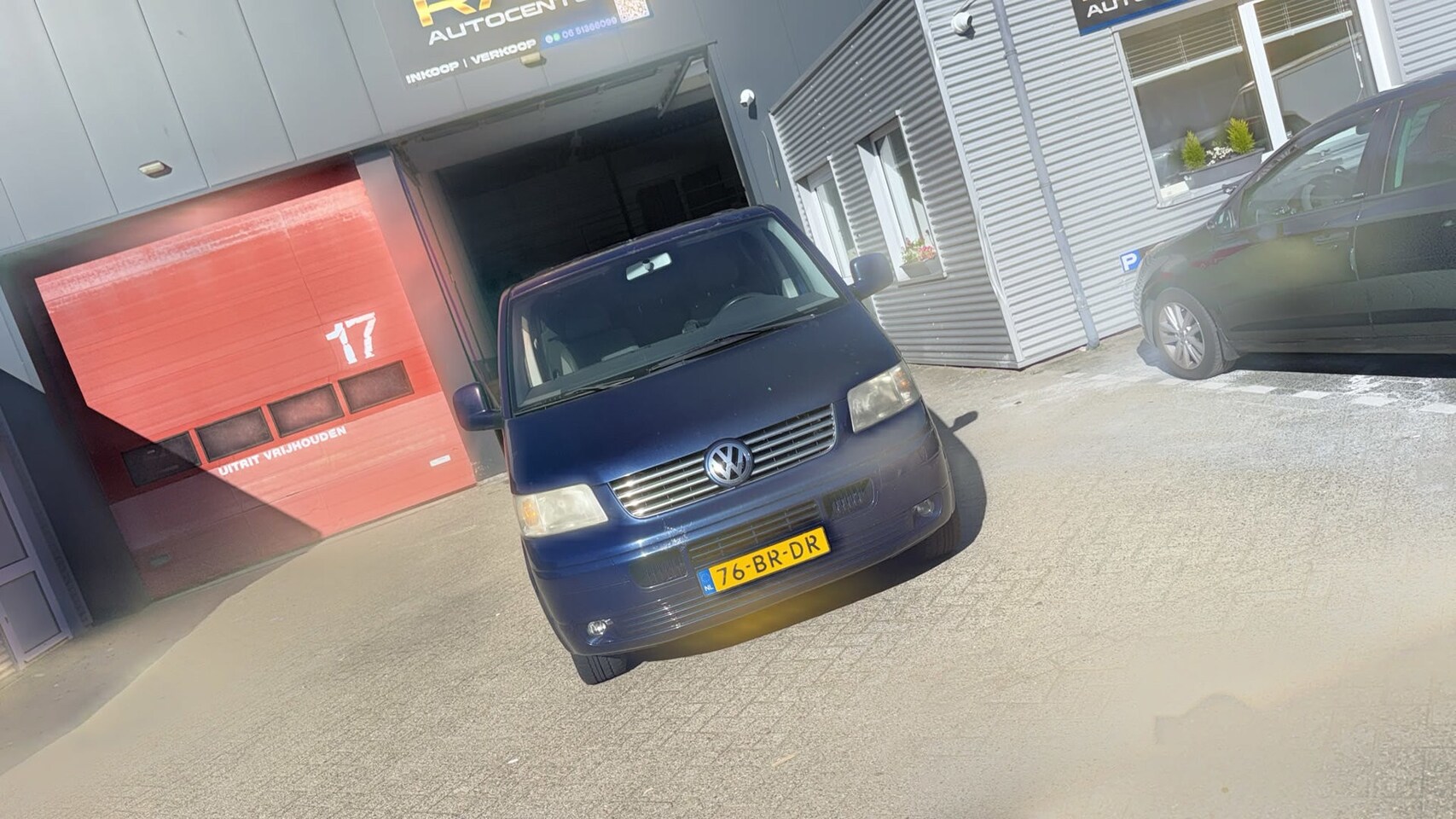 Volkswagen Transporter - 2.5 TDI 300 Budgetline DC 2.5 TDI 300 Budgetline DC - AutoWereld.nl