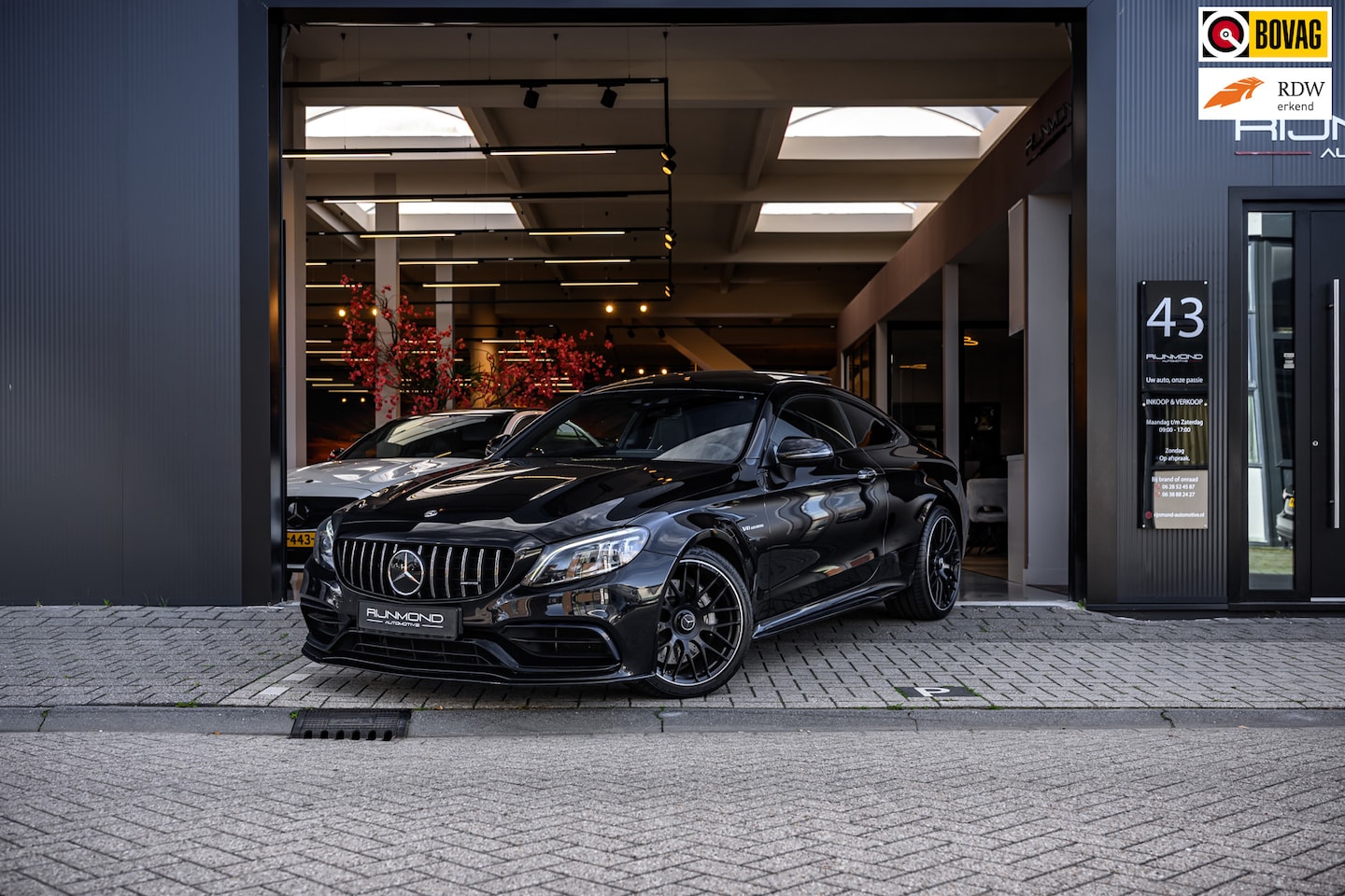 Mercedes-Benz C-klasse Coupé - AMG 63 Premium Plus Pack Pano|V8 Biturbo|Leder|Camera|Sfeerverlichting| - AutoWereld.nl
