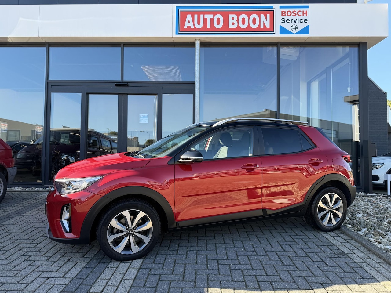 Kia Stonic - 1.0 T-GDi 101PK 2-TONE HYBRID DYNAMIC APPCARPLAY/ NAVI/P-CAM/CLIMA/2XKEYELSS/PDC/LED/P-GLA - AutoWereld.nl