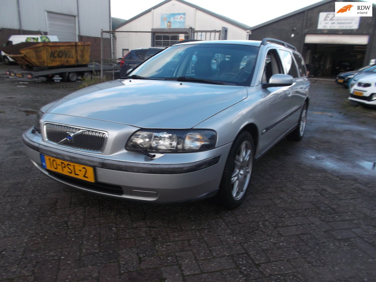 Volvo V70 - 2.4 Black Sapphire Edition II 2.4 Black Sapphire Edition II - AutoWereld.nl