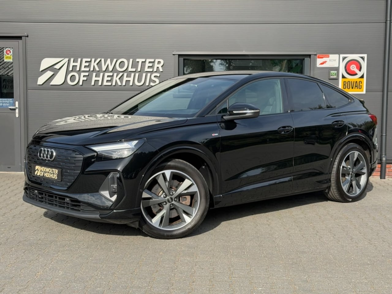 Audi Q4 Sportback e-tron - 50 Quattro S-Line 299 PK | Black Optik | Sonos | ACC | Camera - AutoWereld.nl