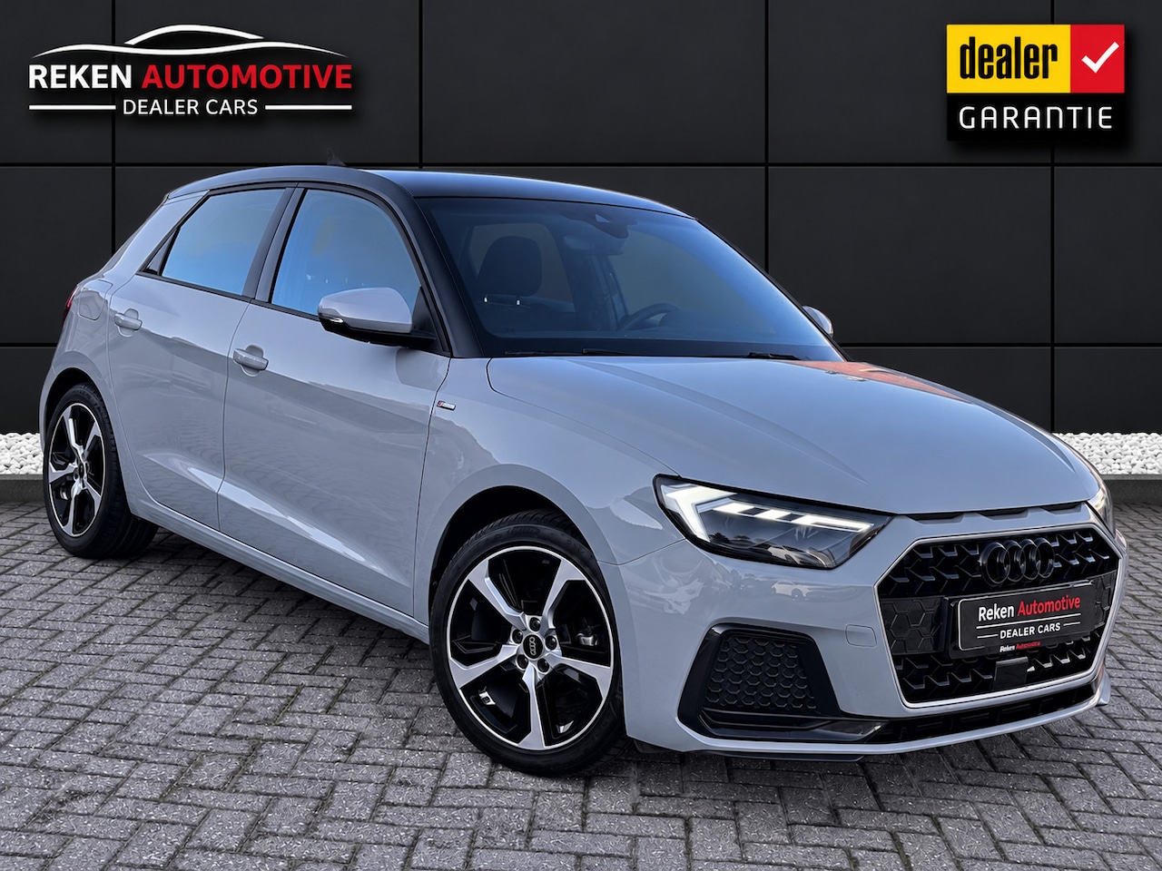 Audi A1 Sportback - 25 TFSI S-line Nardo Carplay Black Optic - AutoWereld.nl