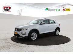 Volkswagen T-Roc - 1.0 TSI Style Trekhaak, Apple carplay, Climate,