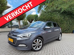 Hyundai i20 - 1.2 (4 cil.), Clima, Cruise Control, Panoramadak, Isofix, Led, LM-velgen 16", Parkeersenso