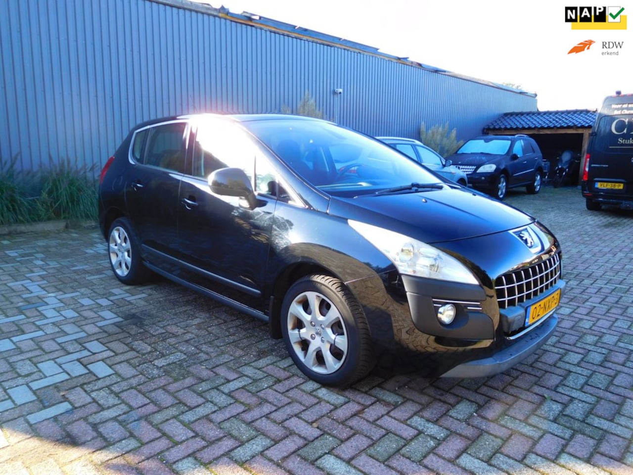 Peugeot 3008 - 1.6 VTi STzeer nette auto met alle onderhoudboeken en met nap - AutoWereld.nl