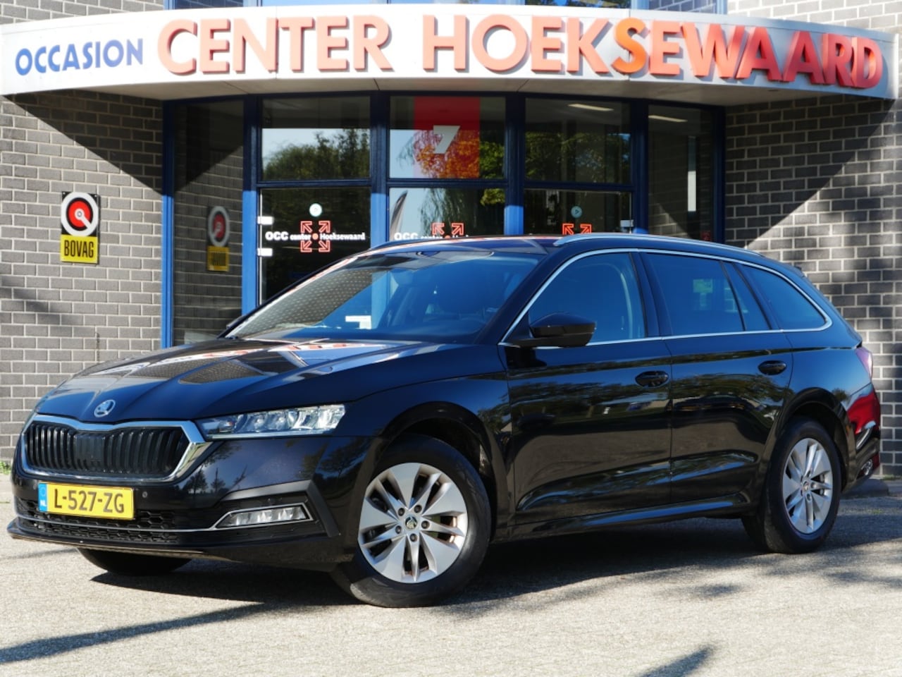 Skoda Octavia Combi - 1.0 TSI Business Edition 1.0 TSI 110pk Business Edition - AutoWereld.nl