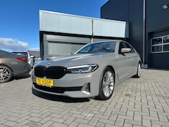BMW 5-serie - 520i Luxery-Line Navi.Camera Leder