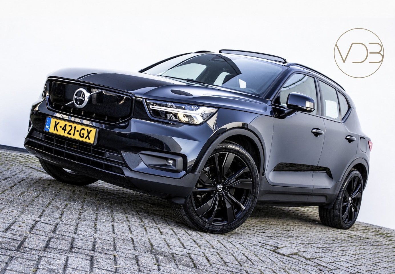 Volvo XC40 - P8 SOH92% R-Design 20inch PANO TREKHAAK HARMAN KARDON - AutoWereld.nl