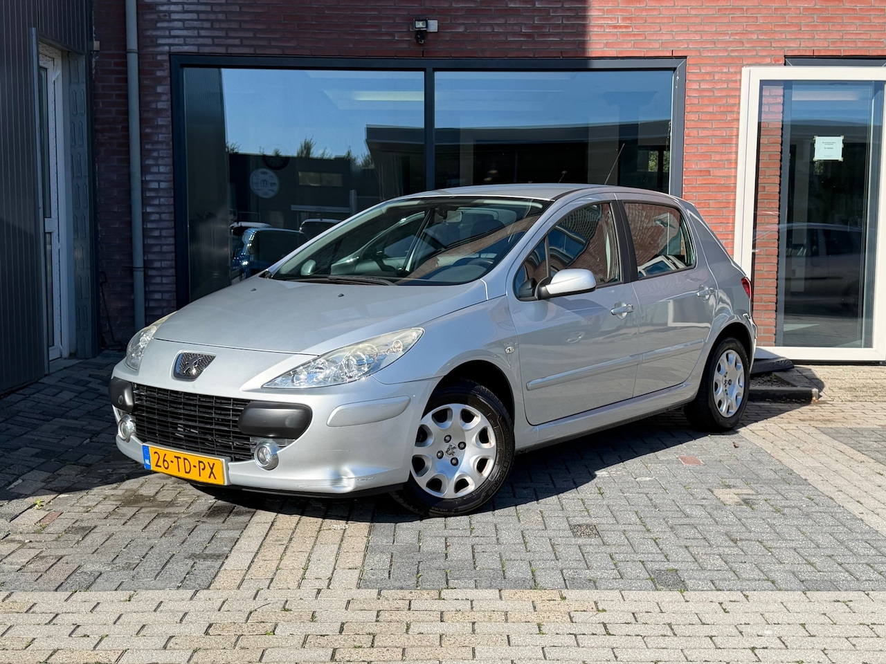 Peugeot 307 - 1.6-16V XS | 08-2027 APK | Automaat | Cruise | Clima | Trekhaak | - AutoWereld.nl