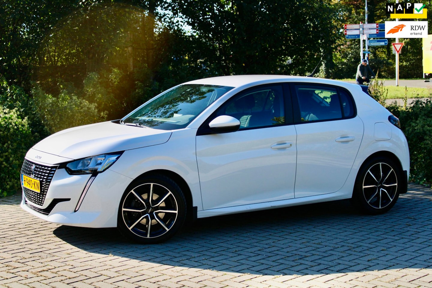 Peugeot 208 - 1.2 PureTech Active|DB riem vervangen|100PK| - AutoWereld.nl