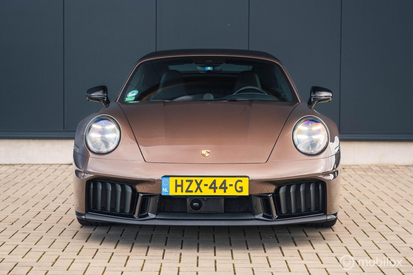 Porsche 911 Cabrio - 3.6 T-Hybrid Carrera GTS - AutoWereld.nl