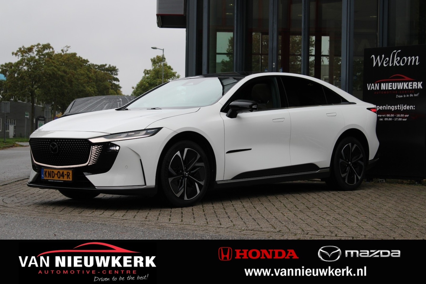 Mazda 6e - 68,8kWh 258pk RWD Takumi Plus | Panoramisch dak | Sony Premium | 360 Camera | HUD | Keyles - AutoWereld.nl
