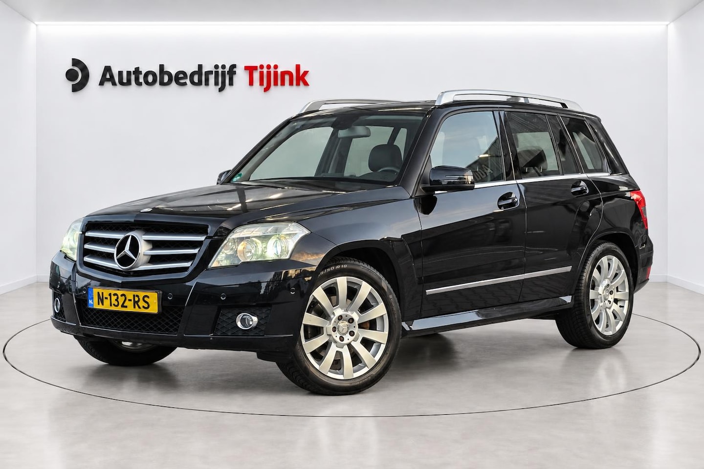 Mercedes-Benz GLK-klasse - 300 4-MATIC Automaat | Xenon | Trekhaak | Stoelverwarming | PDC | App-connect | All-season - AutoWereld.nl