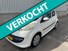 Peugeot 107 - 1.0-12V XR . AIRCO