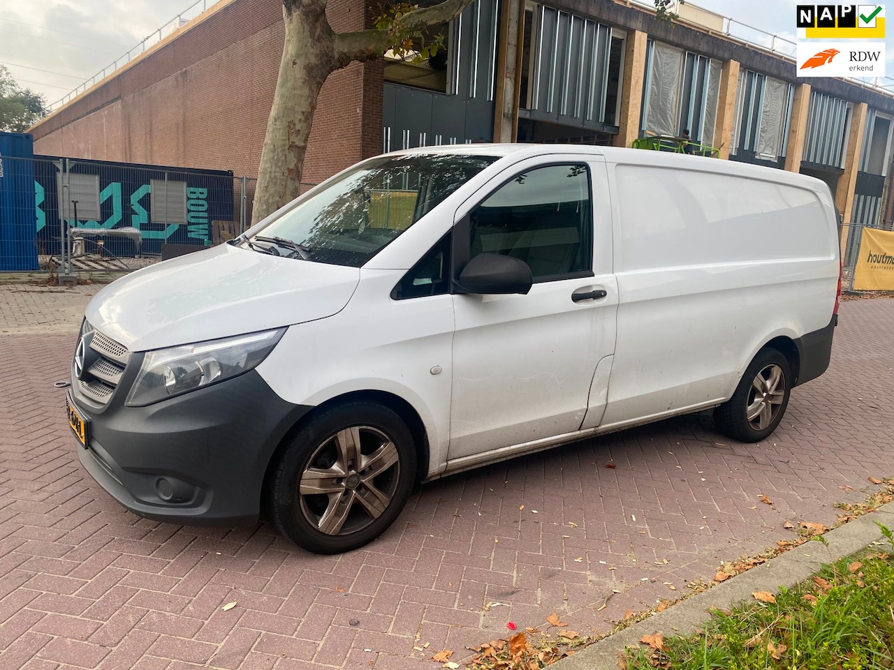 Mercedes-Benz Vito - 109 CDI Lang / Airco / 2015 / 3Zits / Euro5 / ROOKT !! SMOKE !! ENGINE AND GEARBOX GOOD ! - AutoWereld.nl