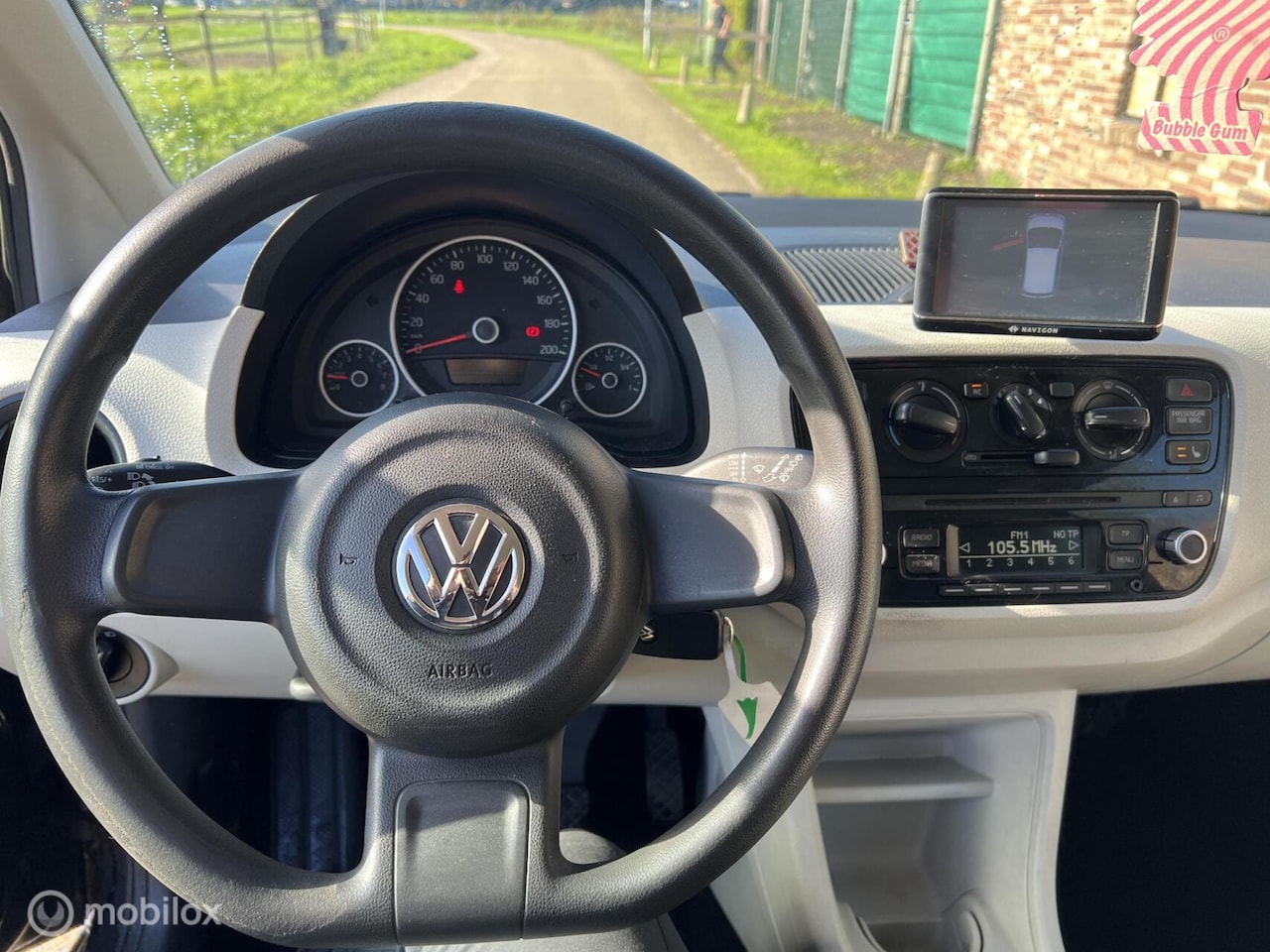 Volkswagen Up! - 1.0 high up! 1.0 high up! - AutoWereld.nl