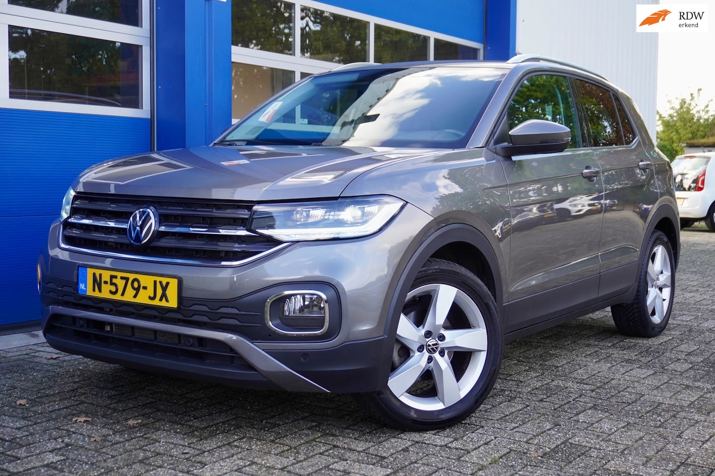 Volkswagen T-Cross - 1.5 TSI Style APK|ACC|CLIMATE|STOELVERWARMING|AUT|TREKHAAK|4SEIZOENSBANDEN|CAMERA|FULLLED - AutoWereld.nl