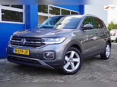 Volkswagen T-Cross - 1.5 TSI Style APK|ACC|CLIMATE|STOELVERWARMING|AUT|TREKHAAK|4SEIZOENSBANDEN|CAMERA|FULLLED