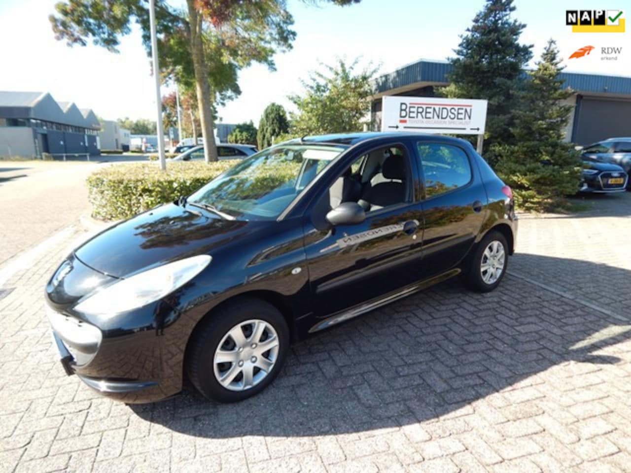 Peugeot 206 - 1.1 XR 1.1 XR 5 DRS - AutoWereld.nl