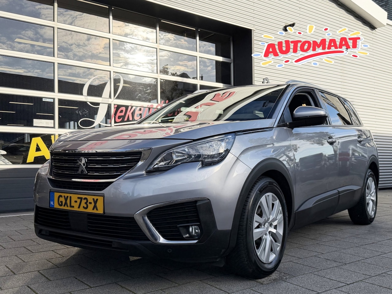 Peugeot 5008 - 1.2 PureTech Active Business - AUTOMAAT I 7 Persoons I Navigatie I Airco I LED I PDC I Spo - AutoWereld.nl