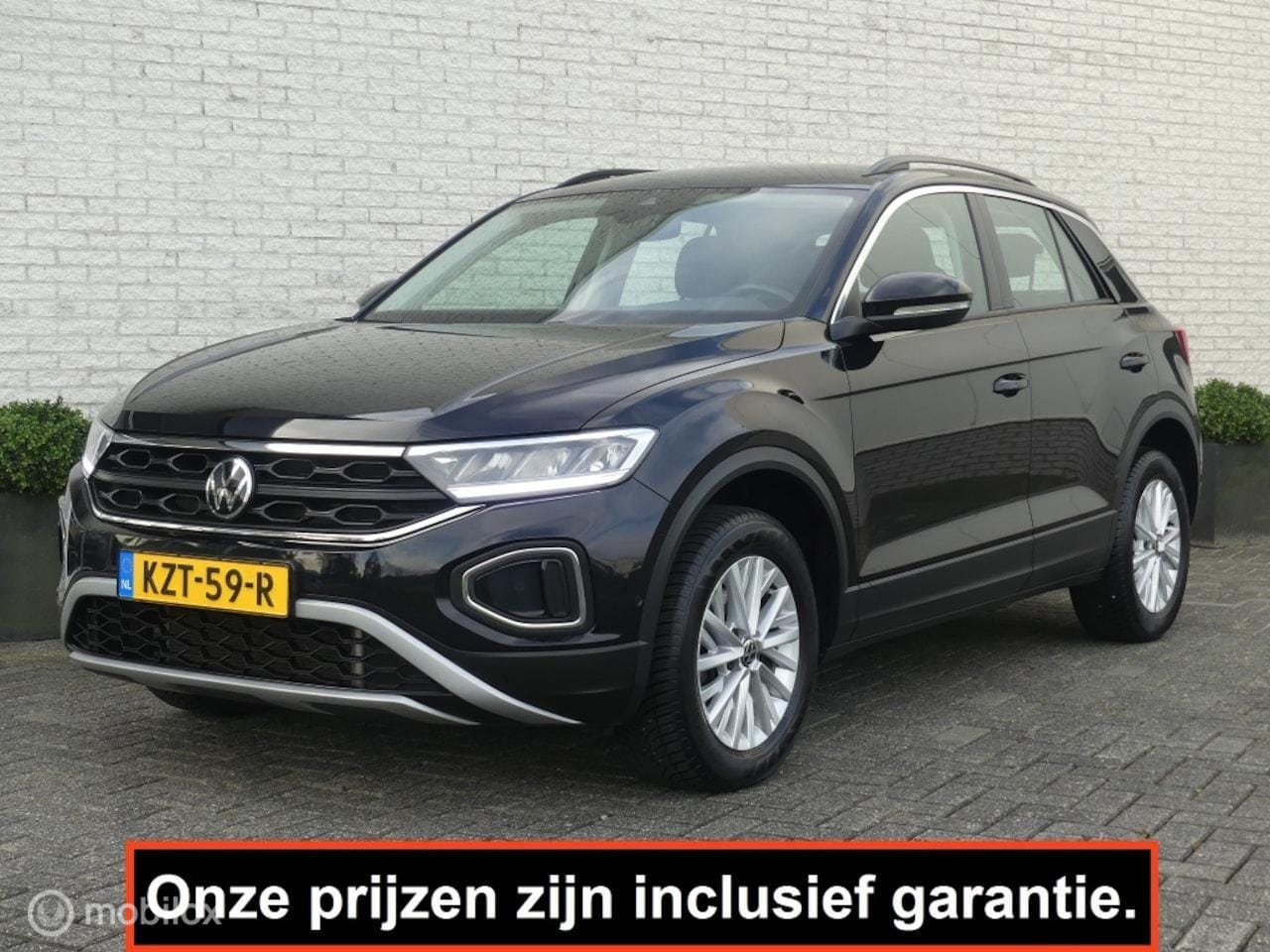 Volkswagen T-Roc - 1.5 TSI LIFE 150PK AUTOMAAT DIG.COCKPIT/CAMERA/ADAP.CRUISE/STOEL+STUURVERW - AutoWereld.nl
