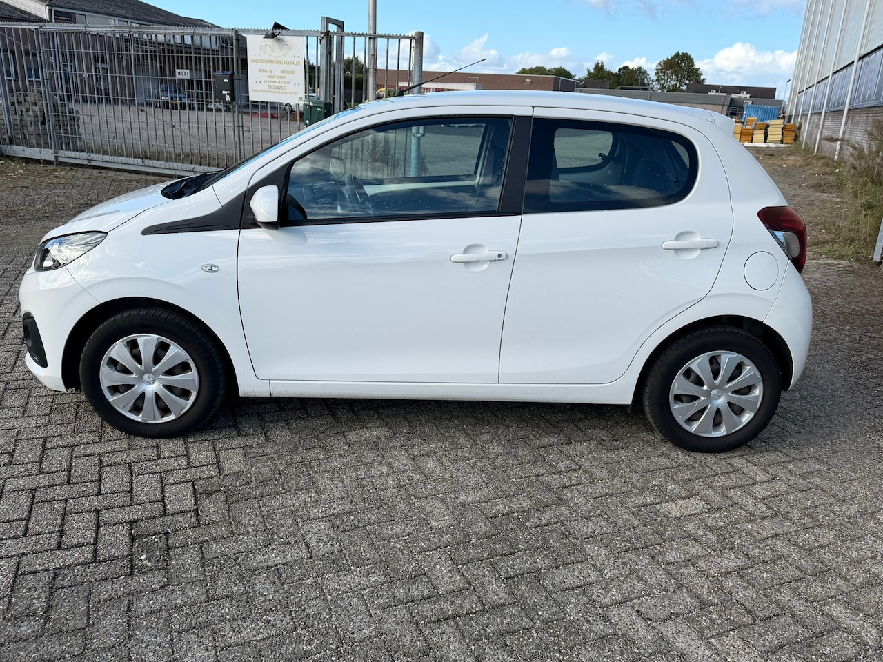 Peugeot 108 - 1.0 e-VTi Active |Wit |Carplay | BTW | Airco - AutoWereld.nl