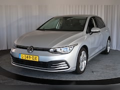 Volkswagen Golf - 1.0 eTSI Life Business
