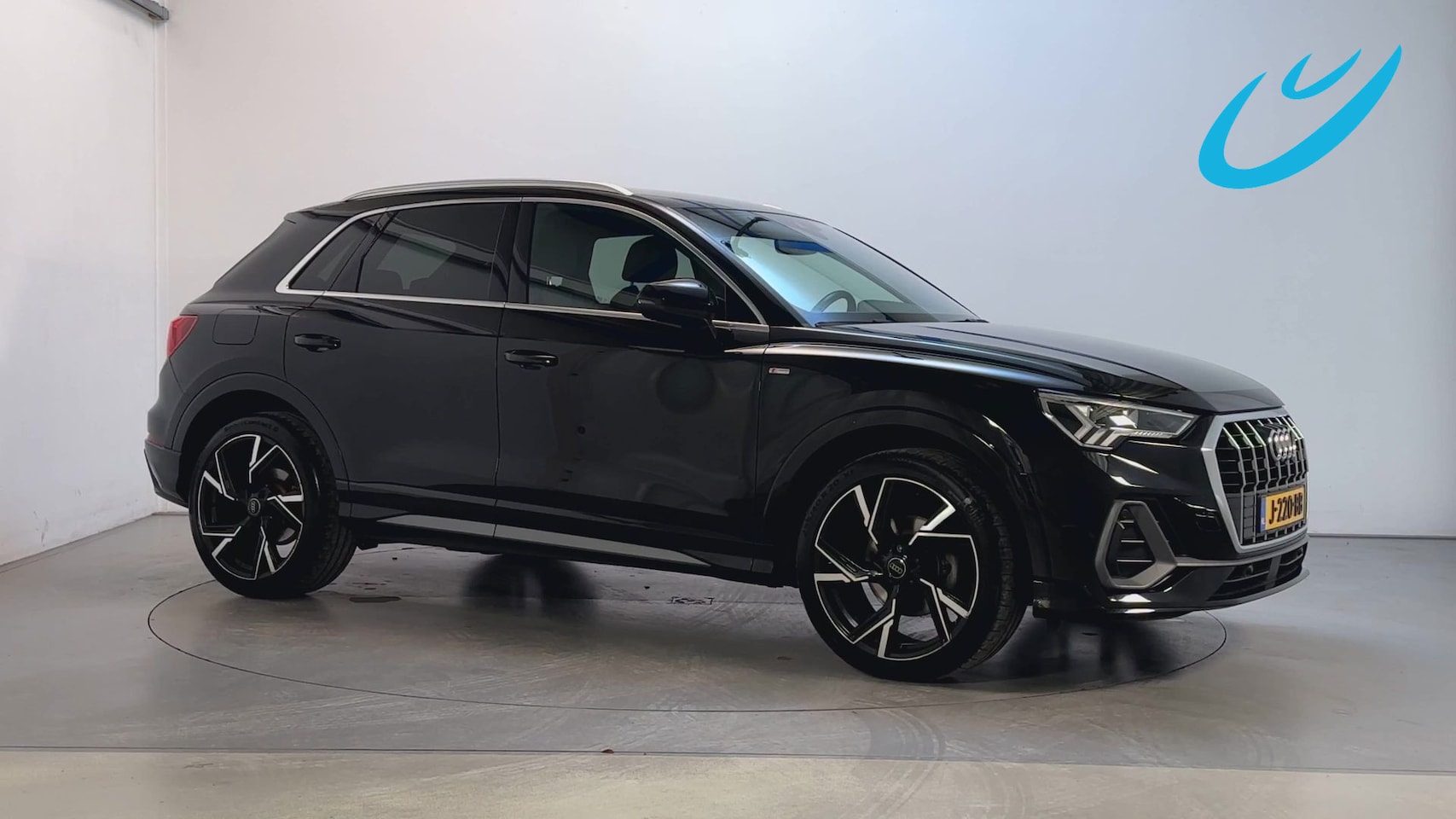 Audi Q3 - 35 TFSI S Line Virtual Cockpit Sfeerverlichting Leder-Stof Navigatie - AutoWereld.nl