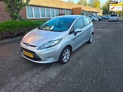 Ford Fiesta - 1.25 Limited Airco Boekjes Nap