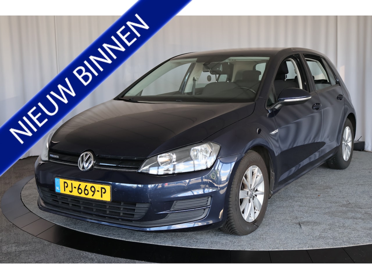 Volkswagen Golf - 1.6 TDI Comfortline BlueMotion 1.6 TDI Comfortline BlueMotion - AutoWereld.nl
