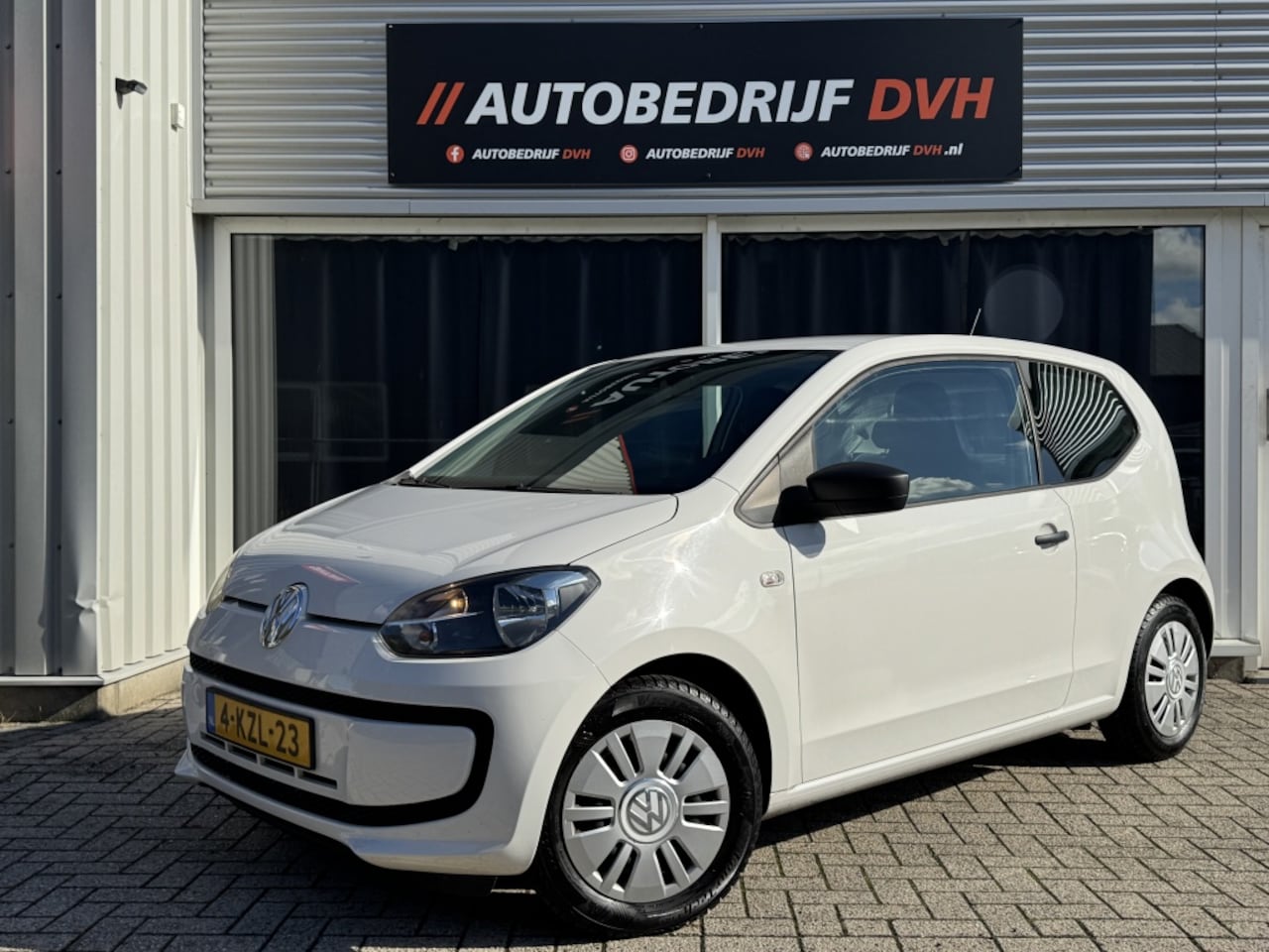 Volkswagen Up! - 1.0 easy up! BlueM. / 2e Eig. / Airco / NAP - AutoWereld.nl