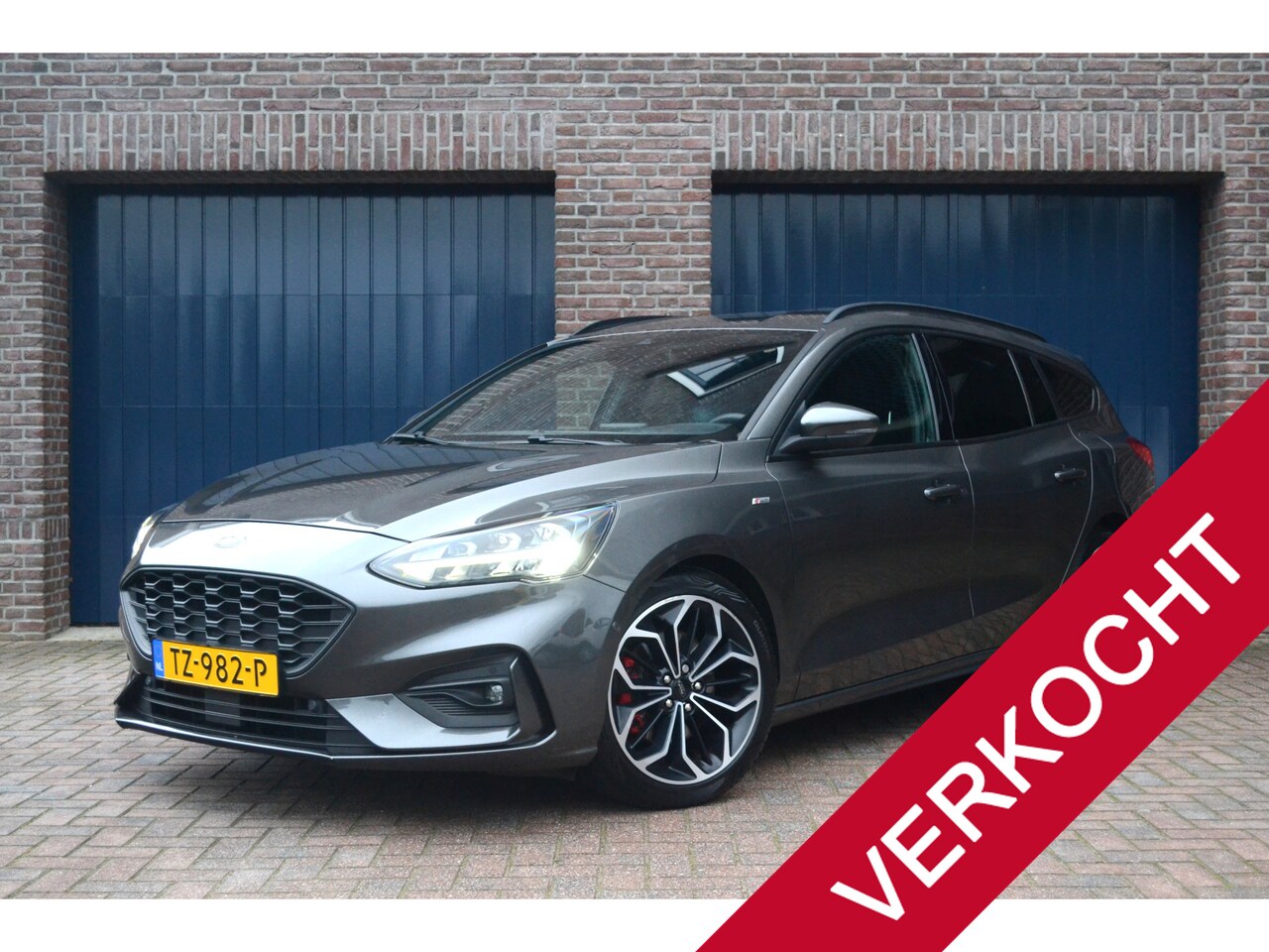 Ford Focus Wagon - 1.0 EcoBoost ST Line Business | LED Koplampen | Winterpack | Camera | Trekhaak | - AutoWereld.nl
