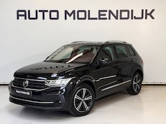 Volkswagen Tiguan - 1.5 TSI Navi / Led / Camera / Trekhaak / Stoelverw. / 18 inch