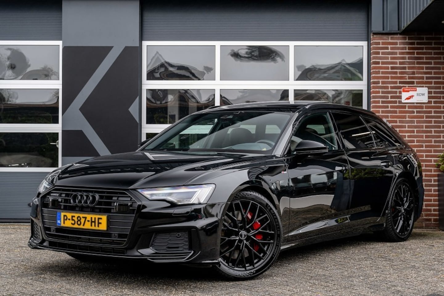 Audi A6 Avant - 55 TFSI e quattro Competition | Panorama | Memory | Head-Up | ACC | Matrix LED | Trekhaak - AutoWereld.nl