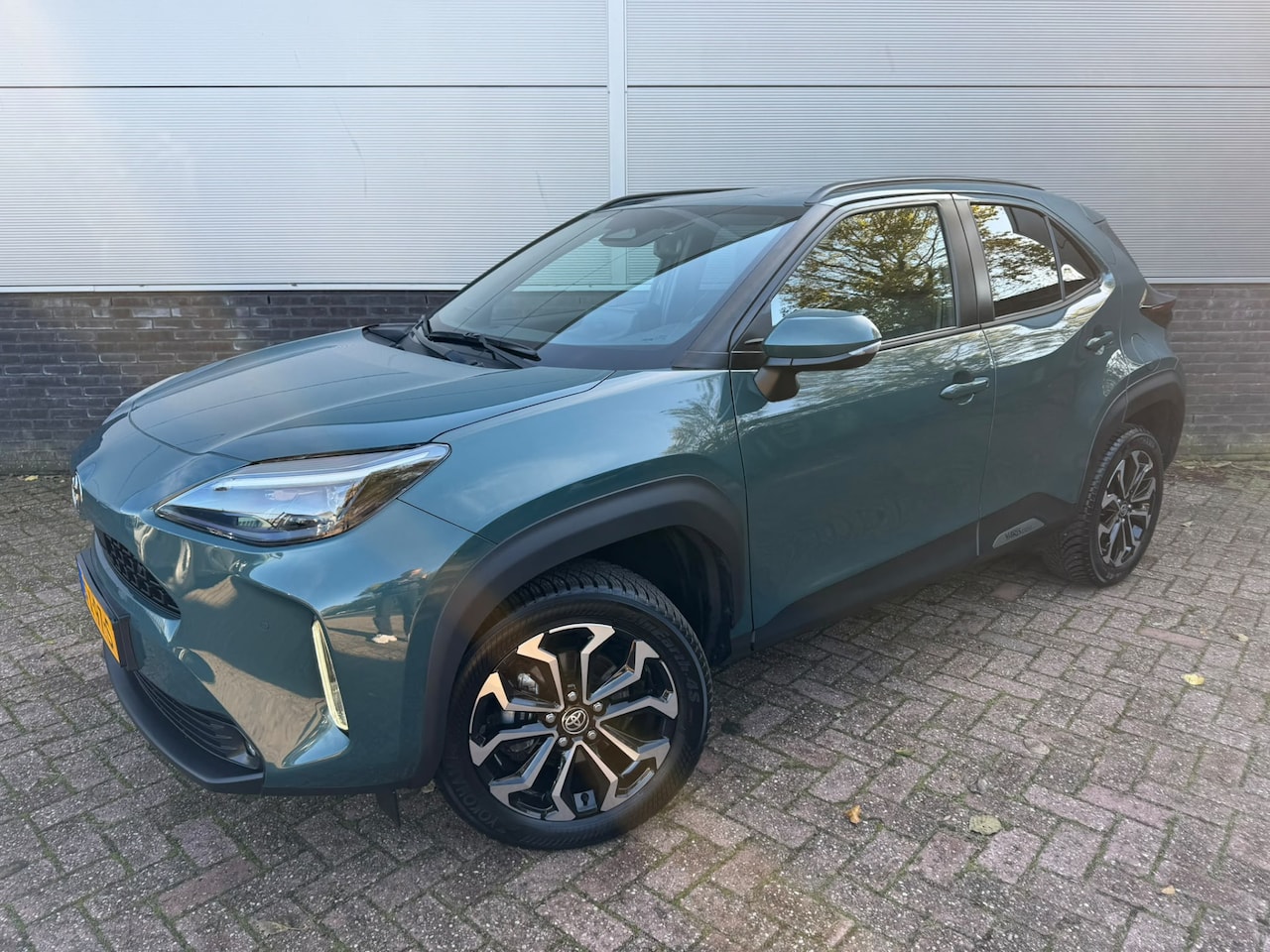 Toyota Yaris Cross - 1.5 Hybrid 115 Dynamic 1.5 Hybrid 115 Dynamic - AutoWereld.nl