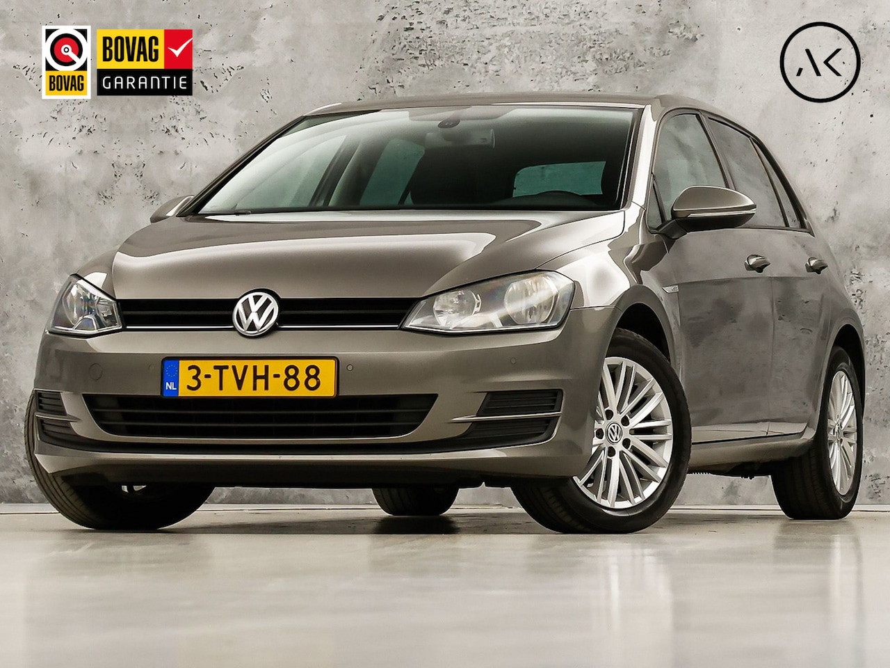 Volkswagen Golf - 1.2 TSI CUP Edition (NAVIGATIE, CLIMATE, GETINT GLAS, SPORTSTOELEN, PARKEERSENSOREN, CRUIS - AutoWereld.nl