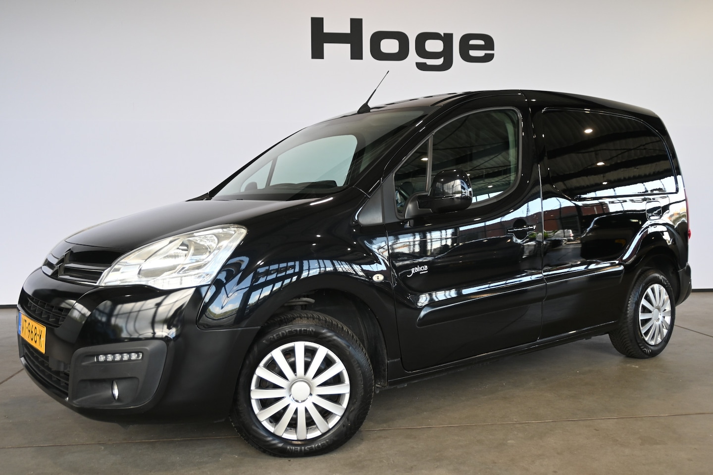 Citroën Berlingo - 1.6 BlueHDI 75 Business NAP! Cruise Airco Navigatie PDC Trekhaak 100% Onderhouden! Inruil - AutoWereld.nl