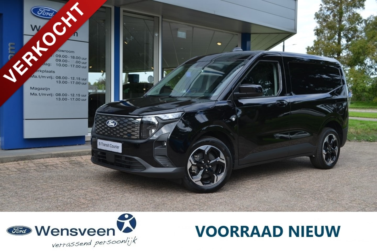 Ford Transit Courier - New 43,6 kWh 136pk E Limited | VOORRAAD NIEUW, driver assistance pack, trekhaak, etc. - AutoWereld.nl