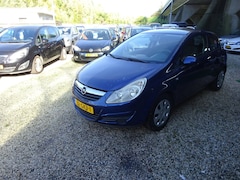 Opel Corsa - 1.2-16V Business airco stuurbekr centr lock