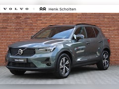 Volvo XC40 - B4 Plus Dark | Panoramadak | Trekhaak | Premium audio by Harman Kardon | Verwarmbare voors