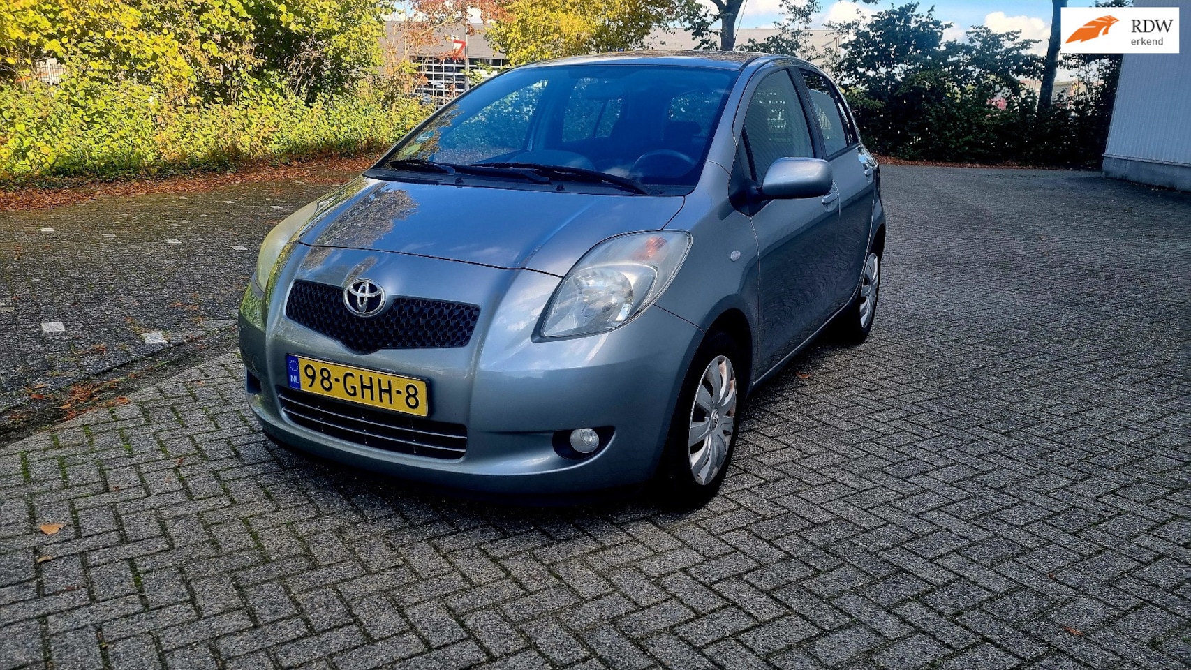 Toyota Yaris - 1.3 VVT-i Sol 1.3 VVTi Sol - AutoWereld.nl