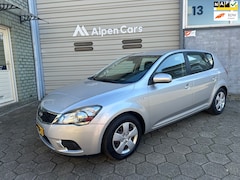 Kia Cee'd - 1.4 CVVT X-tra Airco / NAP / Trekhaak / APK 05-2027