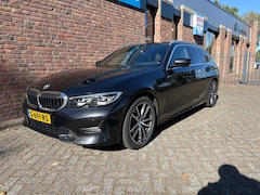 BMW 3-serie Touring - 330i Introduction Executive Edition|Trekhaak|Camera
