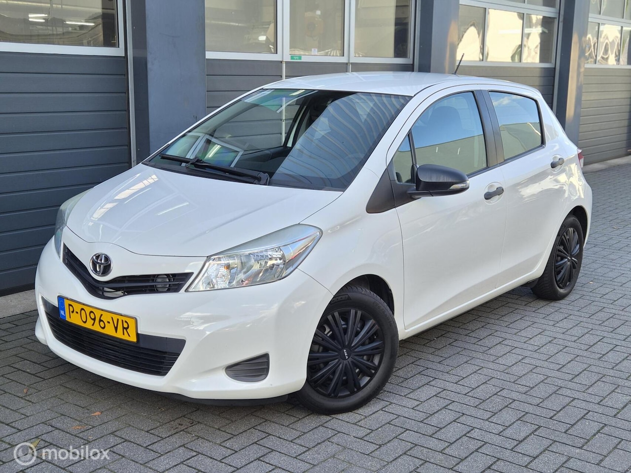 Toyota Yaris - 1.0 VVT-i Acces | AIRCO | ELEK RAMEN | 5DRS | - AutoWereld.nl