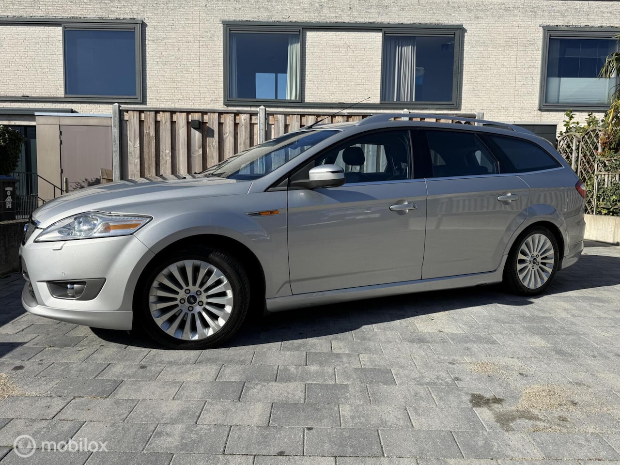 Ford Mondeo Wagon - 2.3-16V Titanium|stoelverwarming| dealer ond - AutoWereld.nl