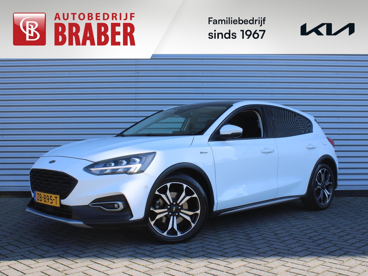 Ford Focus - 1.0 EcoBoost Active Business | Trekhaak | Panoramadak | Stuur-/stoel-/voorruitverwarming | - AutoWereld.nl