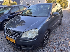Volkswagen Polo - 1.2 Trendline AIRCO