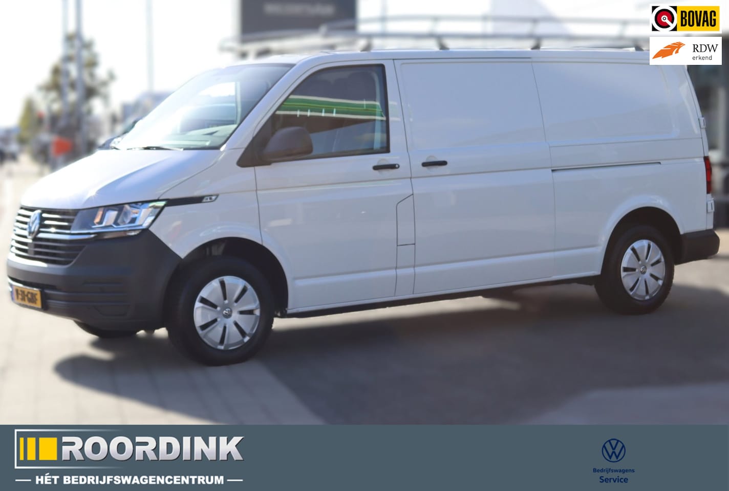 Volkswagen Transporter - L2 150 pk Linker schuifdeur - GVW 3000, imperiaal, trekhaak, betimmering, 3 zits - AutoWereld.nl