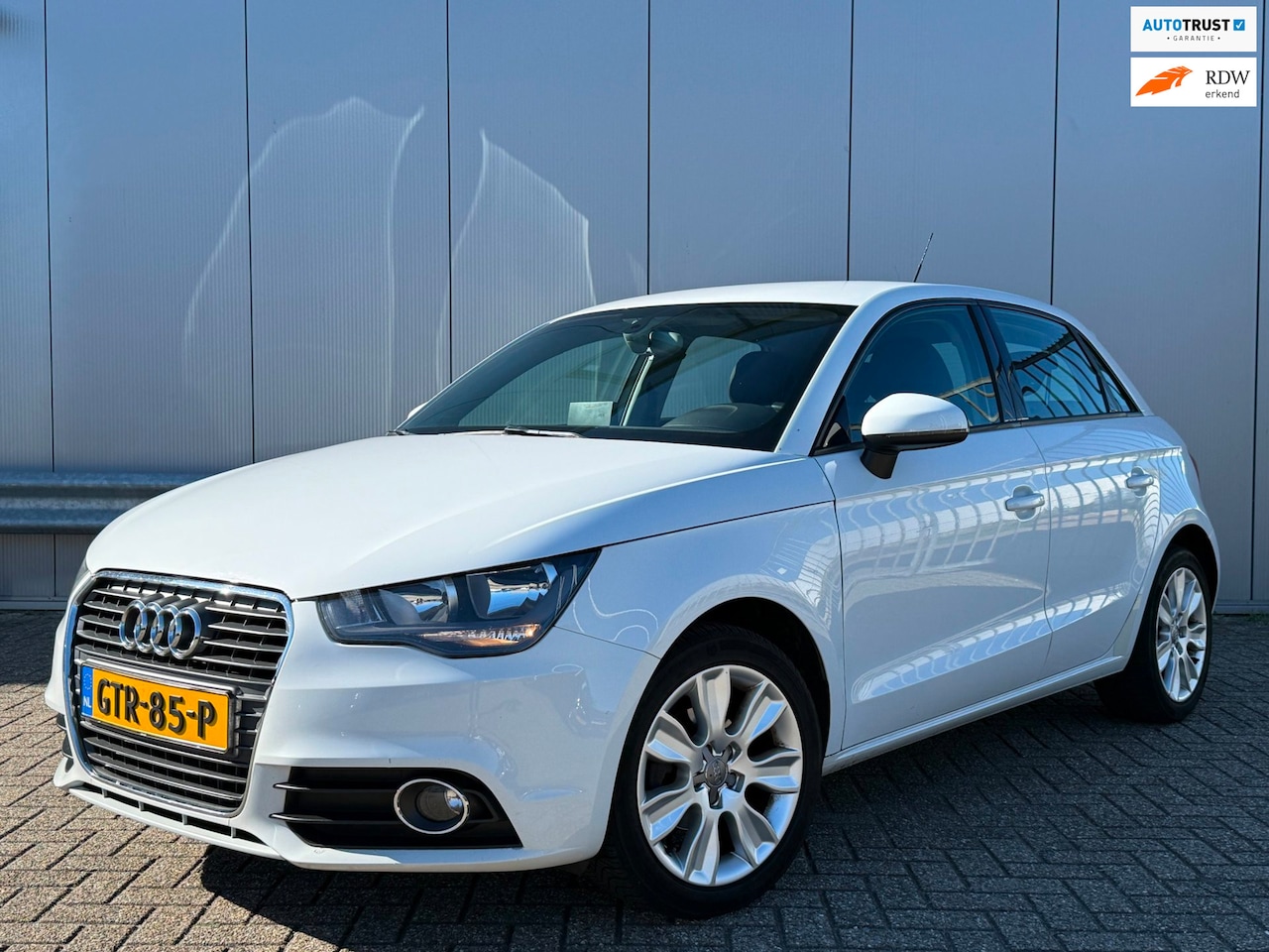 Audi A1 Sportback - 1.2 TFSI Ambition Pro Line Business | Climate Control | Apple Car Play | Parkeersensoren | - AutoWereld.nl